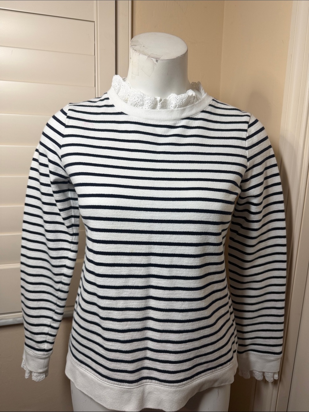 Boden White and Navy Striped Lace-Trim Pullover Top Small
